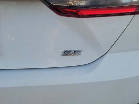 Certified 2025 Toyota Camry SE image 15