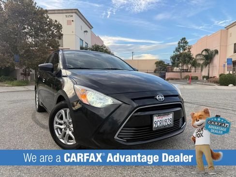 Used 2016 Scion iA FWD image 2