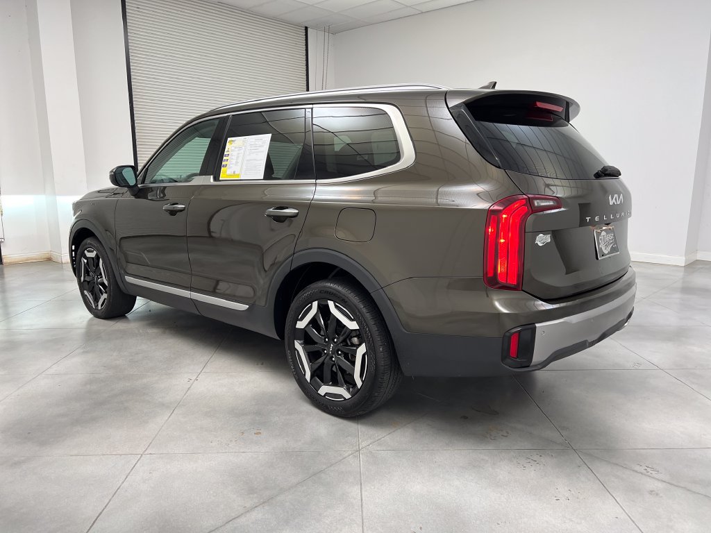 Used 2025 Kia Telluride S FWD image 6