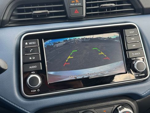 Used 2025 Nissan Versa SV image 22