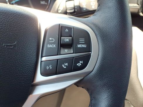 Certified 2023 Ford Explorer XLT w/ Equipment Group 202A AWD/4WD image 21