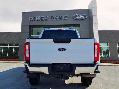 Used 2024 Ford F350 XLT w/ FX4 Off-Road Package image 6