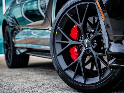 New 2025 Aston Martin DBX 707 image 2