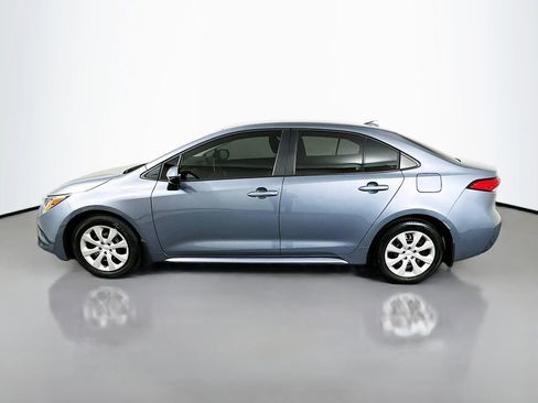 Used 2025 Toyota Corolla LE image 8