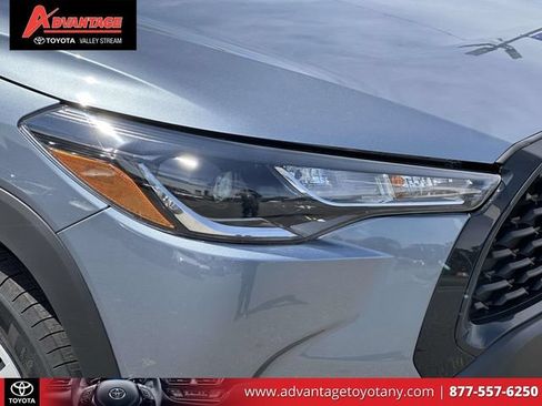 Certified 2025 Toyota Corolla Cross L AWD/4WD image 12
