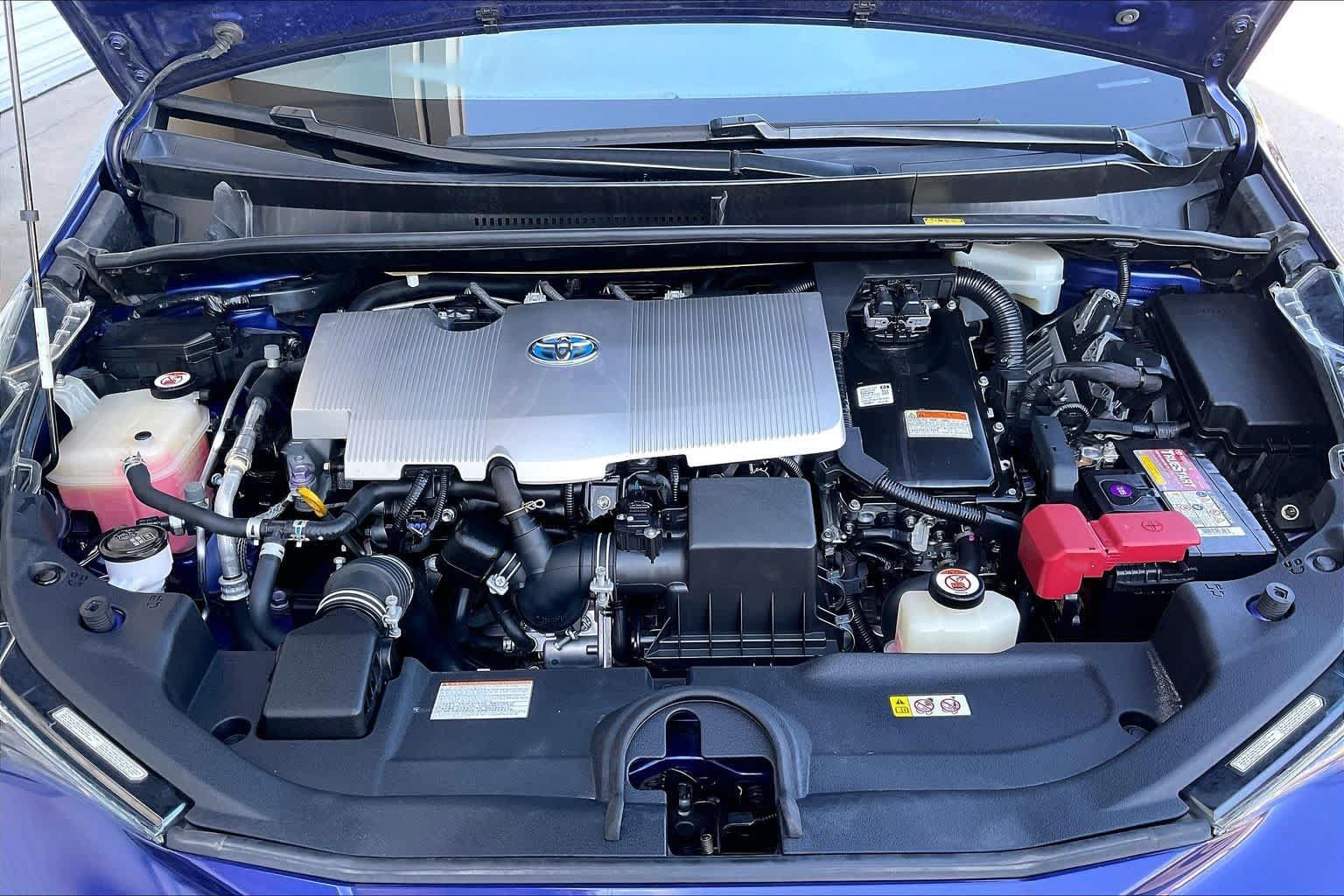 Used 2018 Toyota Prius Three FWD image 32