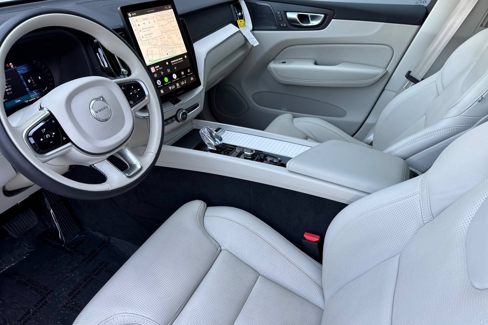 Certified 2026 Volvo XC60 B5 Ultra w/ Climate Package PRO AWD/4WD image 9