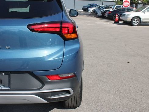 Used 2024 Buick Encore GX Preferred FWD image 37