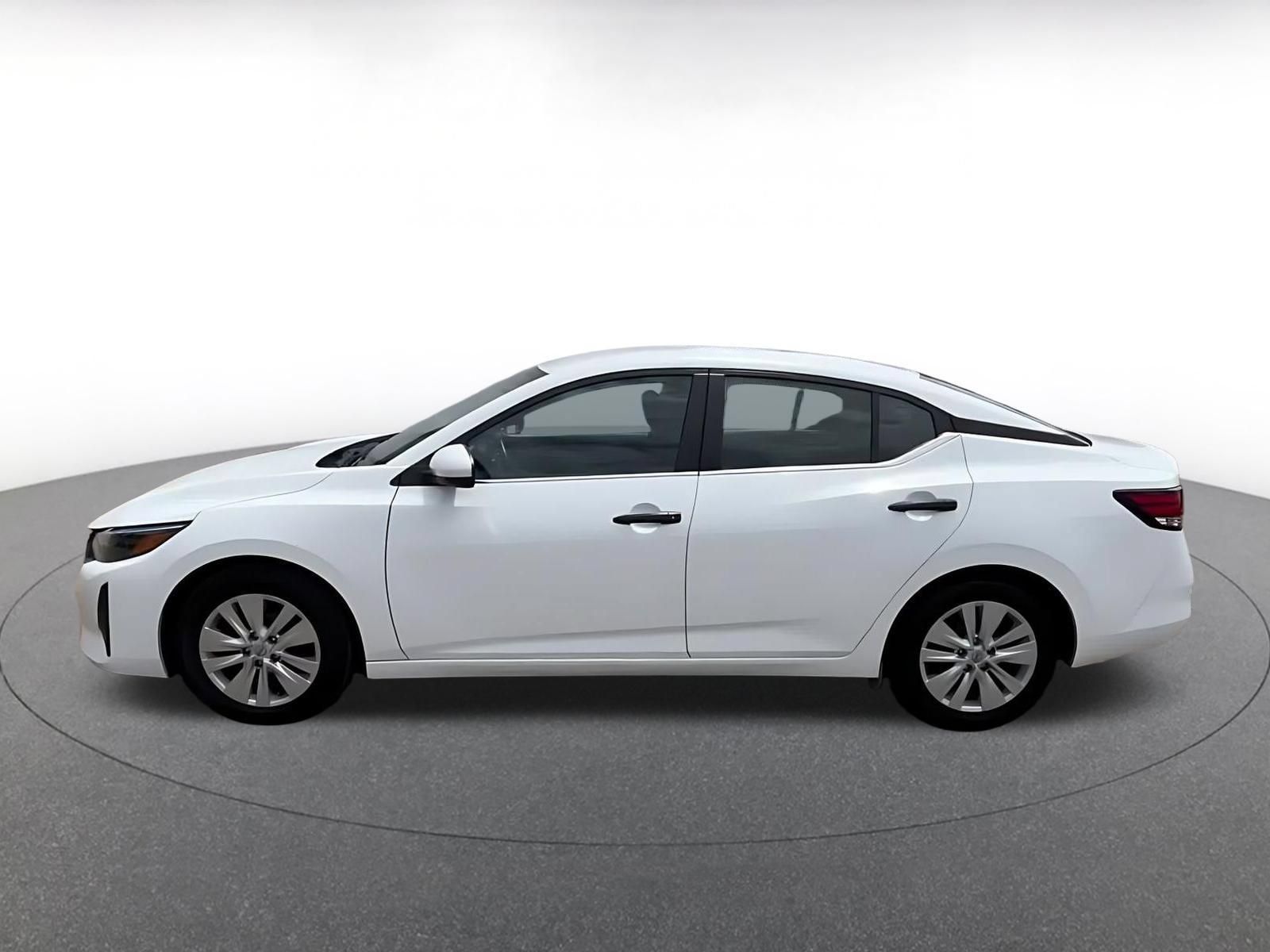 Used 2025 Nissan Sentra S FWD image 8