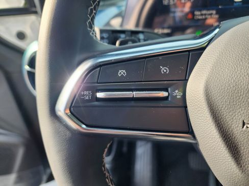 New 2026 Chevrolet Equinox EV LT image 29