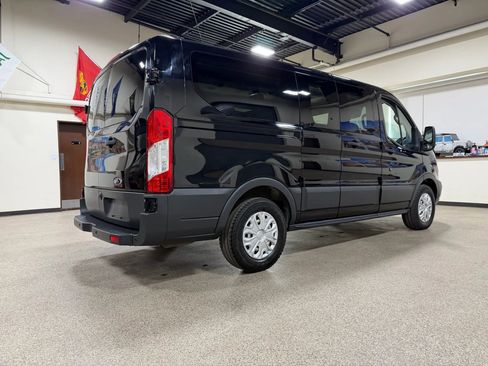 Used 2017 Ford Transit 150 XL image 5