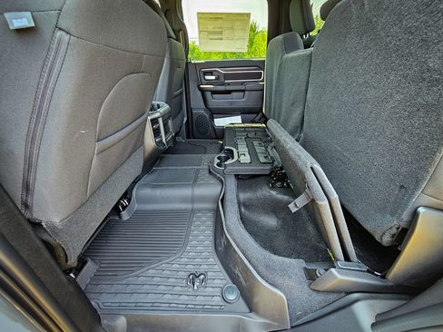 New 2026 RAM 3500 Big Horn AWD/4WD image 37