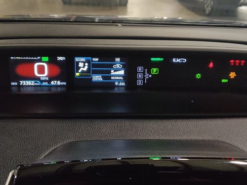 Used 2021 Toyota Prius XLE image 23
