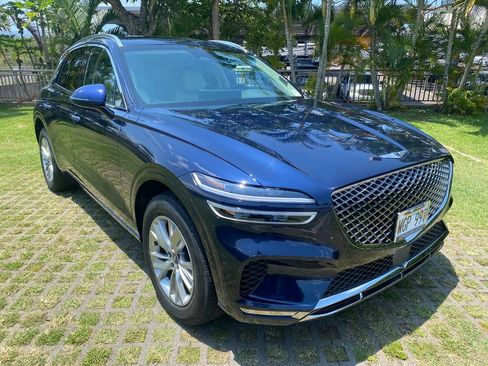 Certified 2022 Genesis GV70 2.5T AWD/4WD image 1