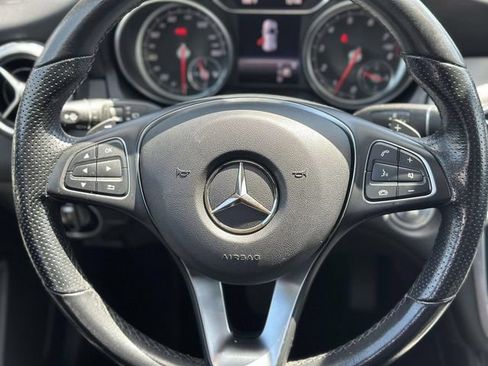 Used 2019 Mercedes-Benz GLA 250 4MATIC image 17