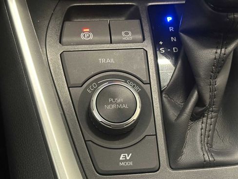 Certified 2023 Toyota RAV4 LE image 16