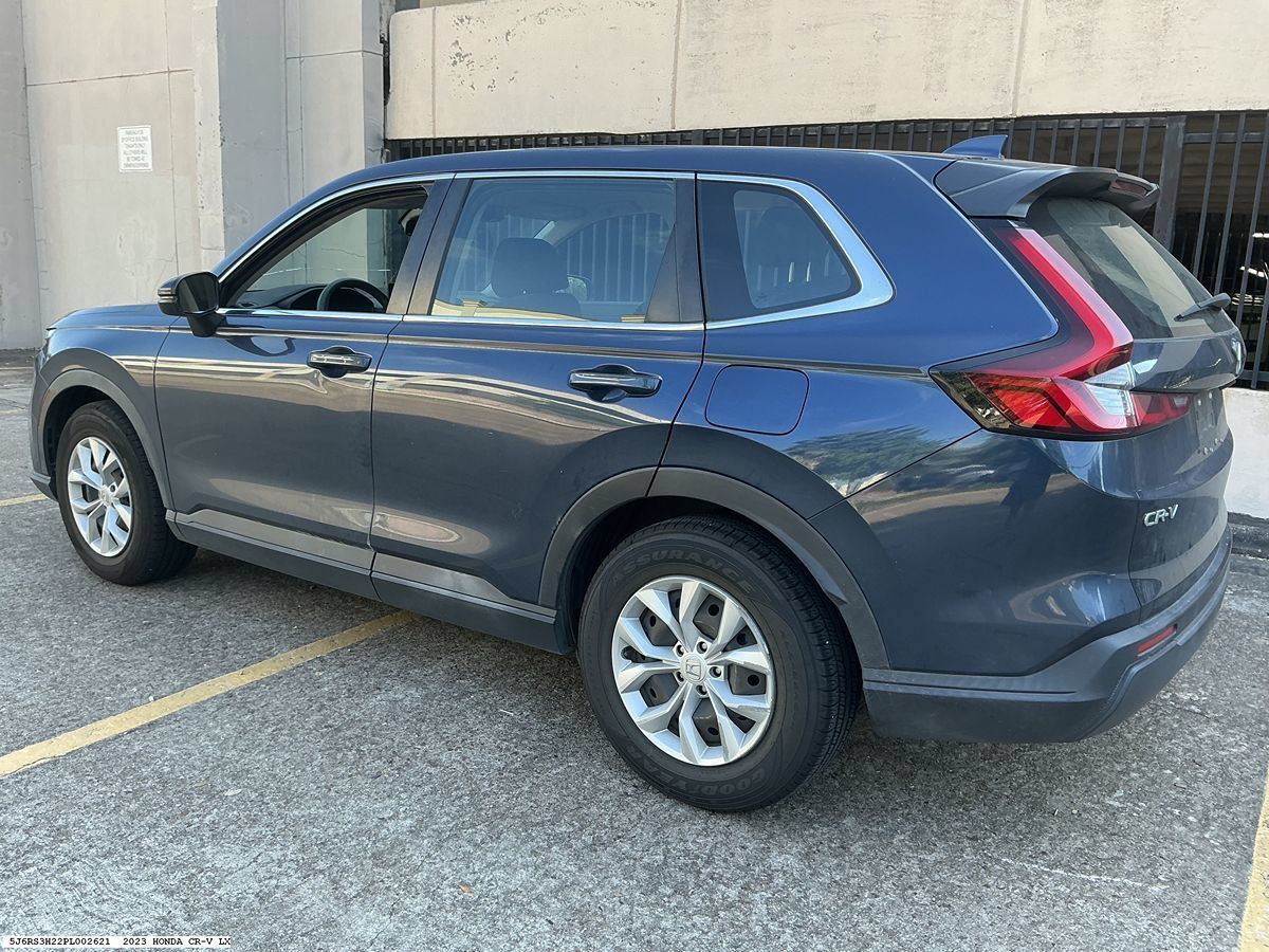 Used 2023 Honda CR-V LX image 5