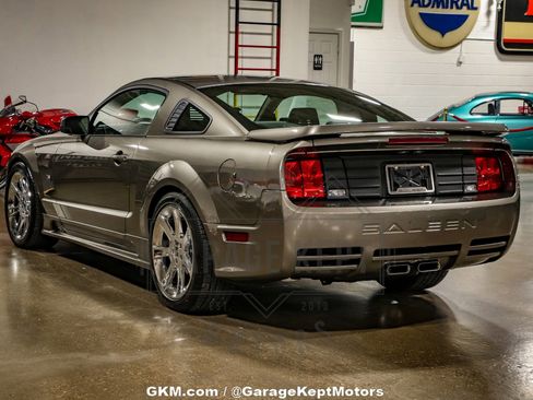 Used 2005 Ford Mustang GT image 12