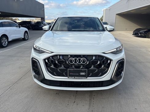 Used 2025 Audi Q5 Premium Plus w/ Premium Plus image 2