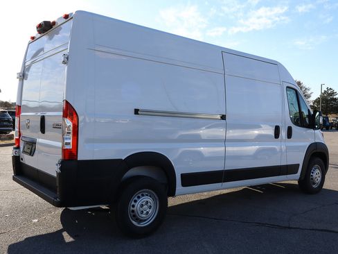 New 2026 RAM ProMaster 2500 w/ Convenience Group image 4