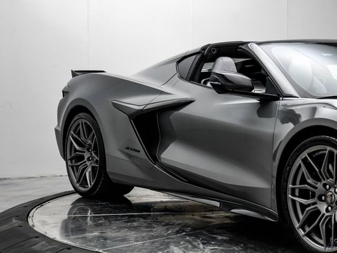Used 2024 Chevrolet Corvette Z06 image 29