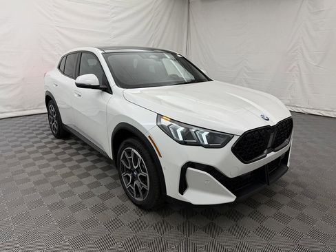Used 2025 BMW X2 xDrive28i image 4