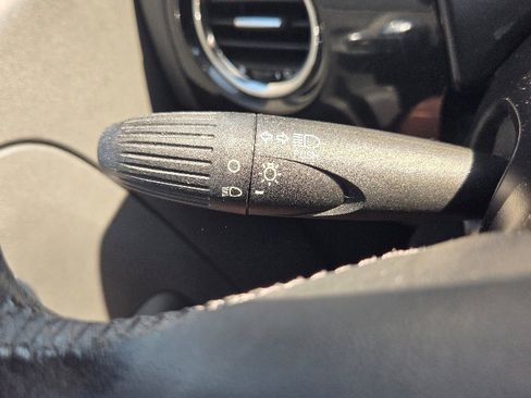 Used 2013 FIAT 500 Pop w/ Beats Audio Pkg image 18