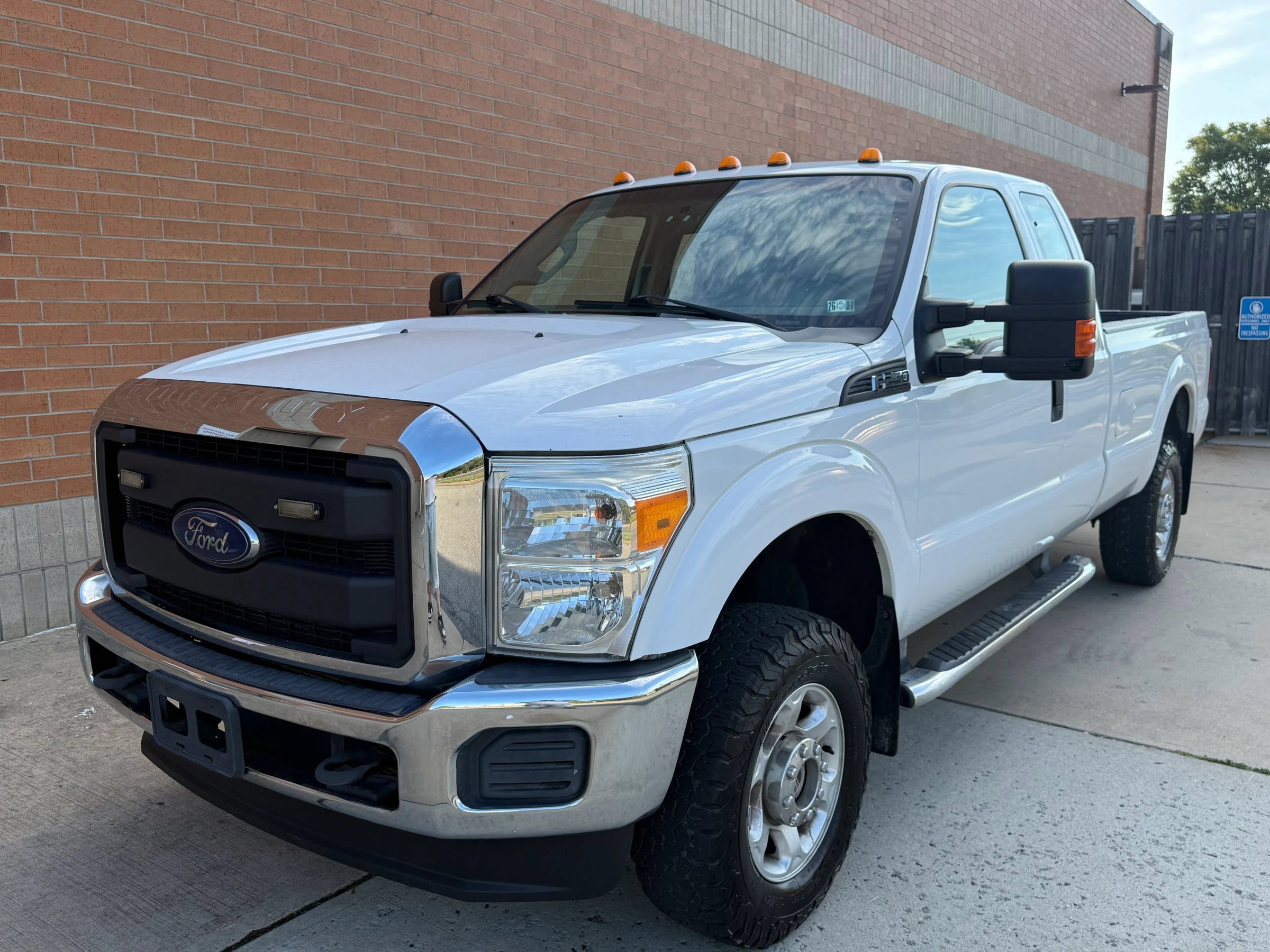 Used 2016 Ford F250 XL w/ XL Appearance Package AWD/4WD image 3