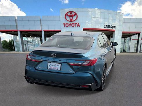 Certified 2025 Toyota Camry SE image 5