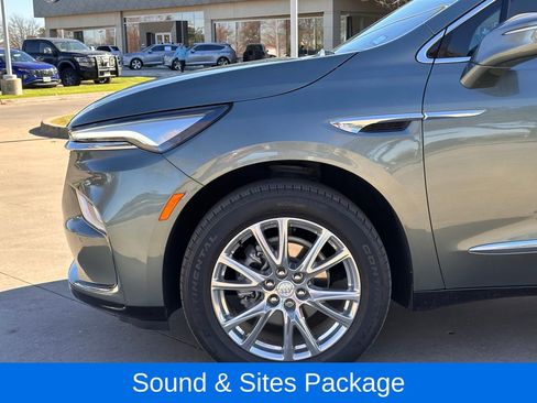 Used 2022 Buick Enclave Essence w/ Experience Buick Package image 6