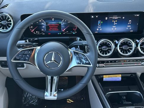 New 2026 Mercedes-Benz GLA 250 4MATIC image 14