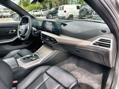 Used 2025 BMW 330i Sedan RWD image 29