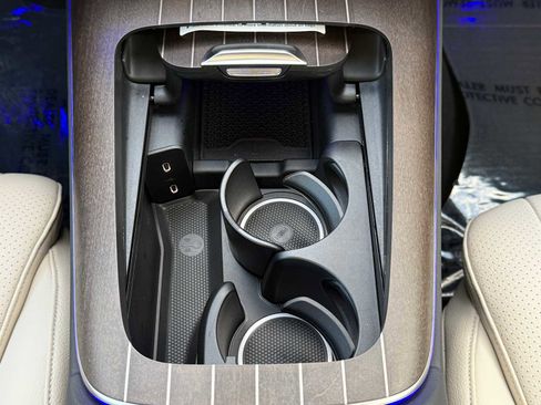 Certified 2025 Mercedes-Benz E 350 4MATIC Sedan image 17