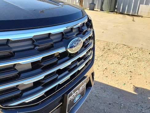 New 2025 Ford Explorer Active w/ Active Comfort Package RWD image 13