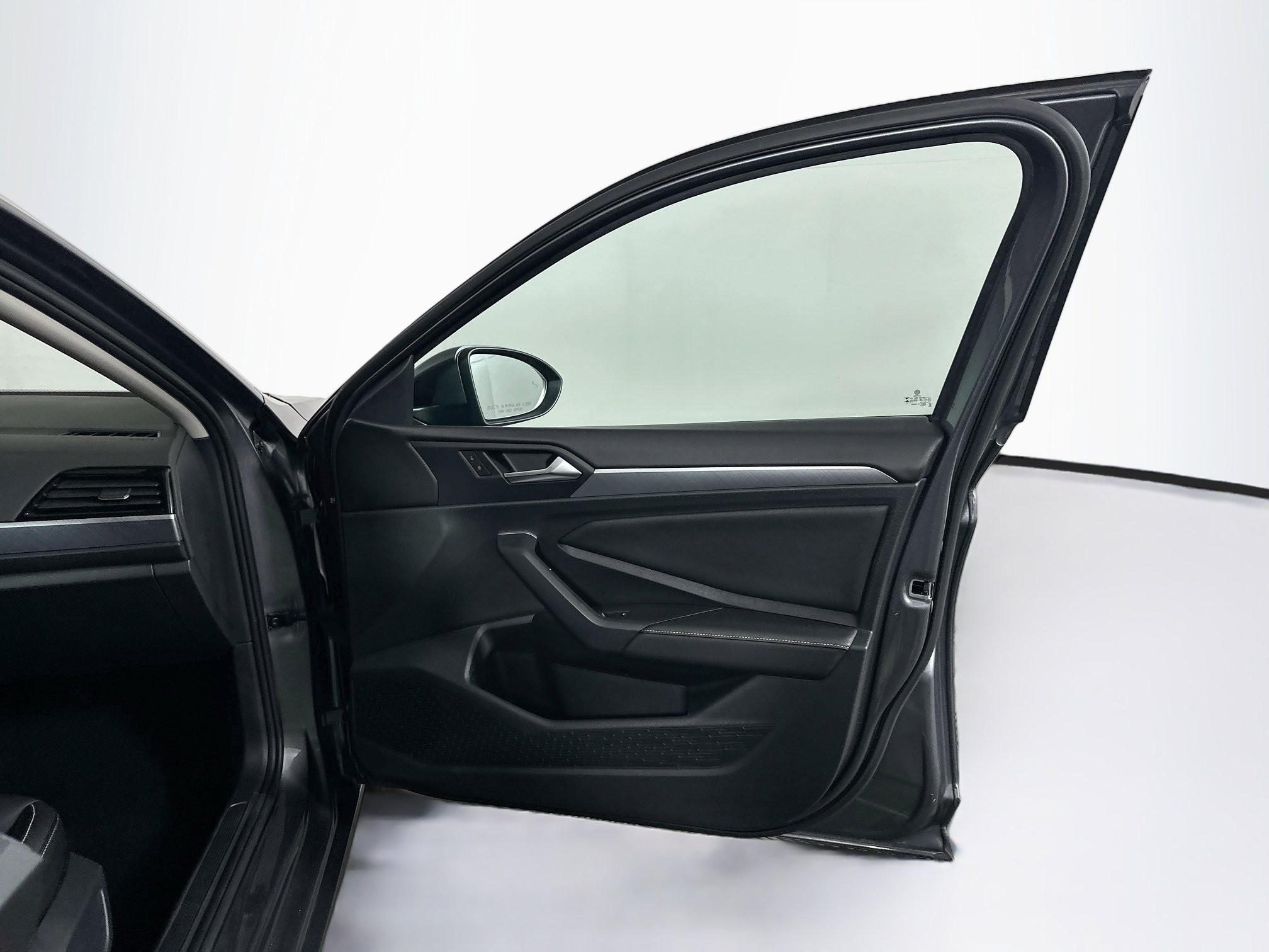 Used 2024 Volkswagen Jetta SE FWD image 31