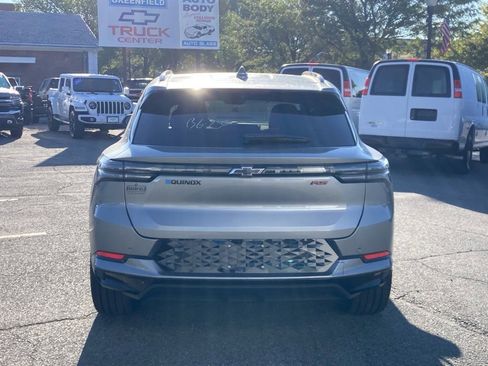 New 2025 Chevrolet Equinox EV RS w/ Convenience Package II image 6