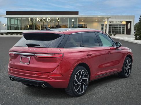 Certified 2023 Lincoln Corsair Grand Touring w/ Equipment Group 302A AWD/4WD image 4