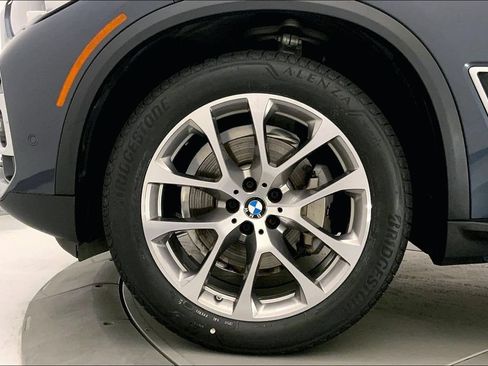Used 2022 BMW X5 xDrive40i AWD/4WD image 8