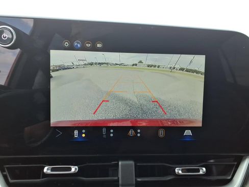 Used 2025 Chevrolet Equinox LT w/ Convenience Package II FWD image 19