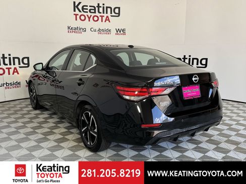 Used 2025 Nissan Sentra SV image 7