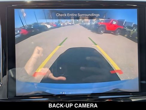 Used 2022 Chrysler Pacifica Touring-L FWD image 19