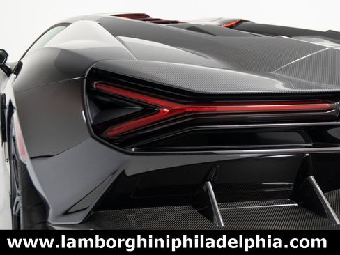 Used 2025 Lamborghini Revuelto Base image 59