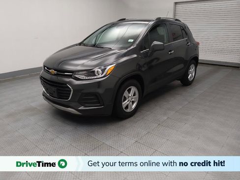 Used 2019 Chevrolet Trax LT w/ LT Convenience Package image 1