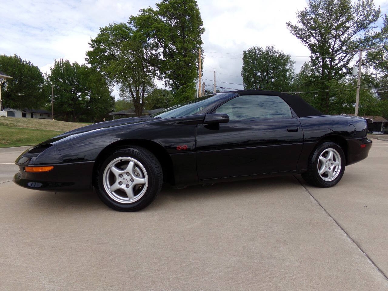 Used 1997 Chevrolet Camaro SS w/ SS Alteration Pkg RWD image 39