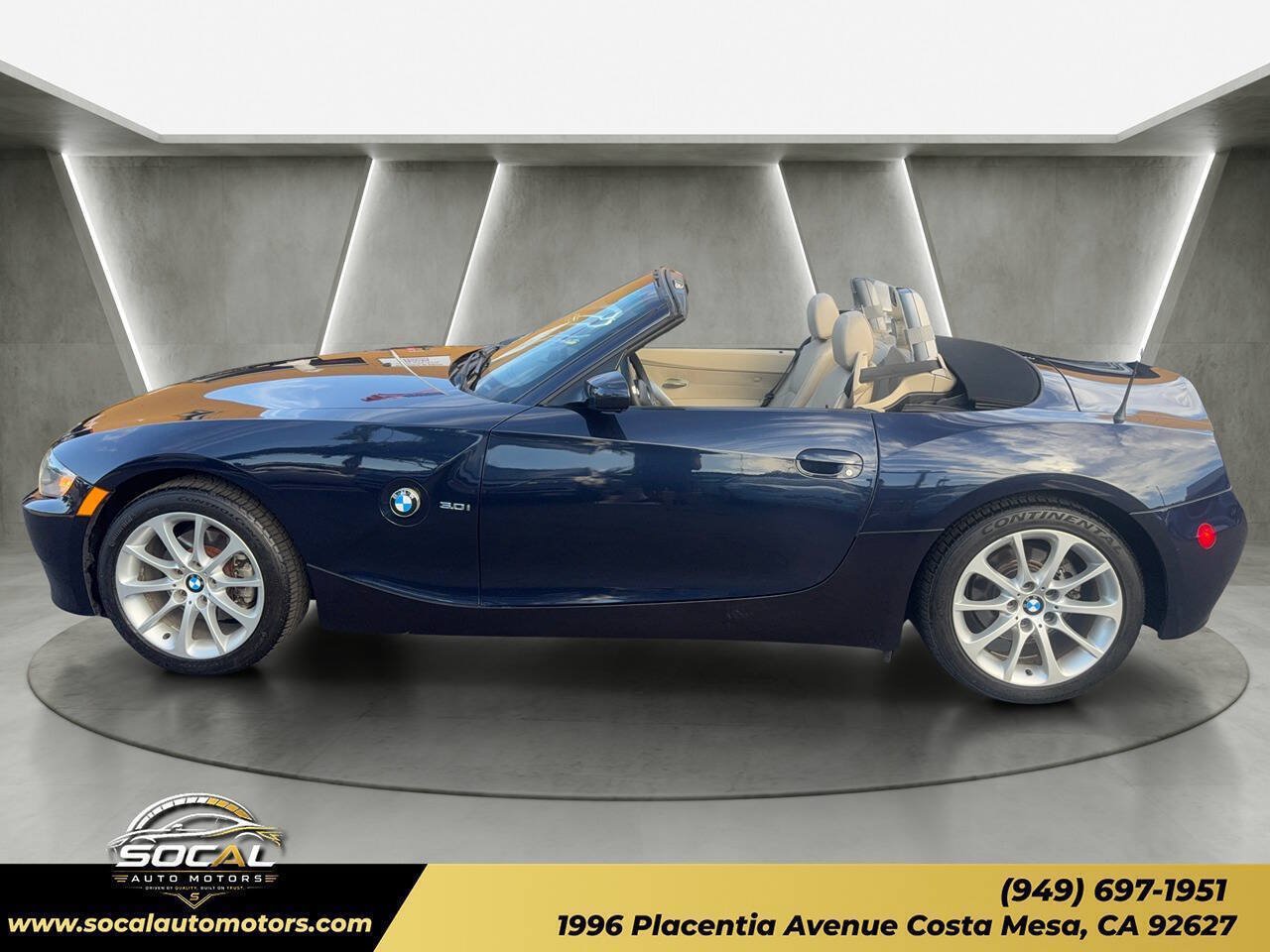 Used 2006 BMW Z4 3.0i RWD image 2