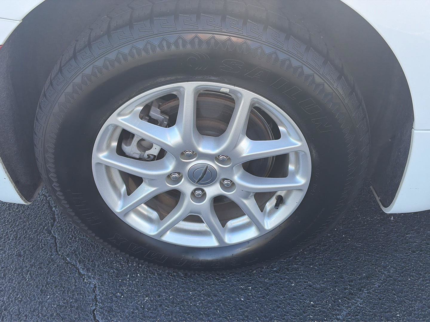 Used 2024 Chrysler Pacifica Touring-L FWD image 38