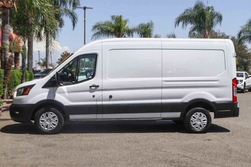 Used 2022 Ford E-Transit Medium Roof RWD image 5