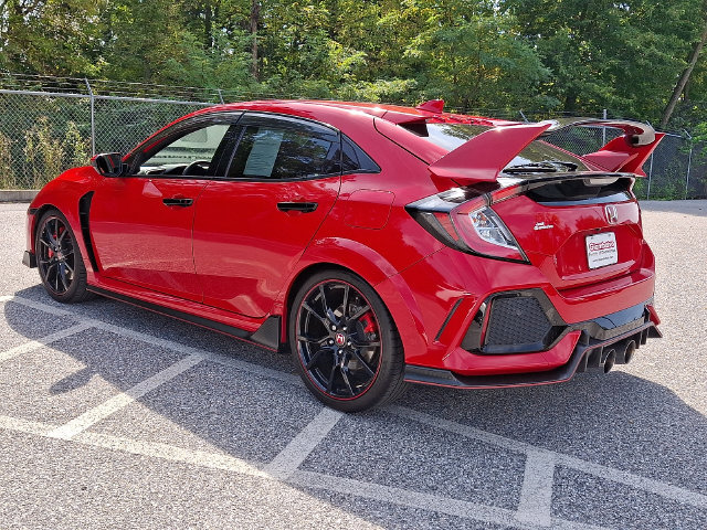Used 2017 Honda Civic Type R image 4