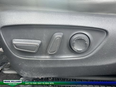 Used 2021 Toyota Sienna XLE image 10