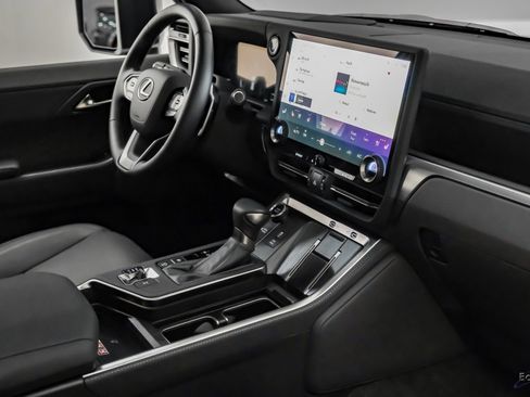 Used 2025 Lexus GX 550 w/ Accessory Package (2T) image 53